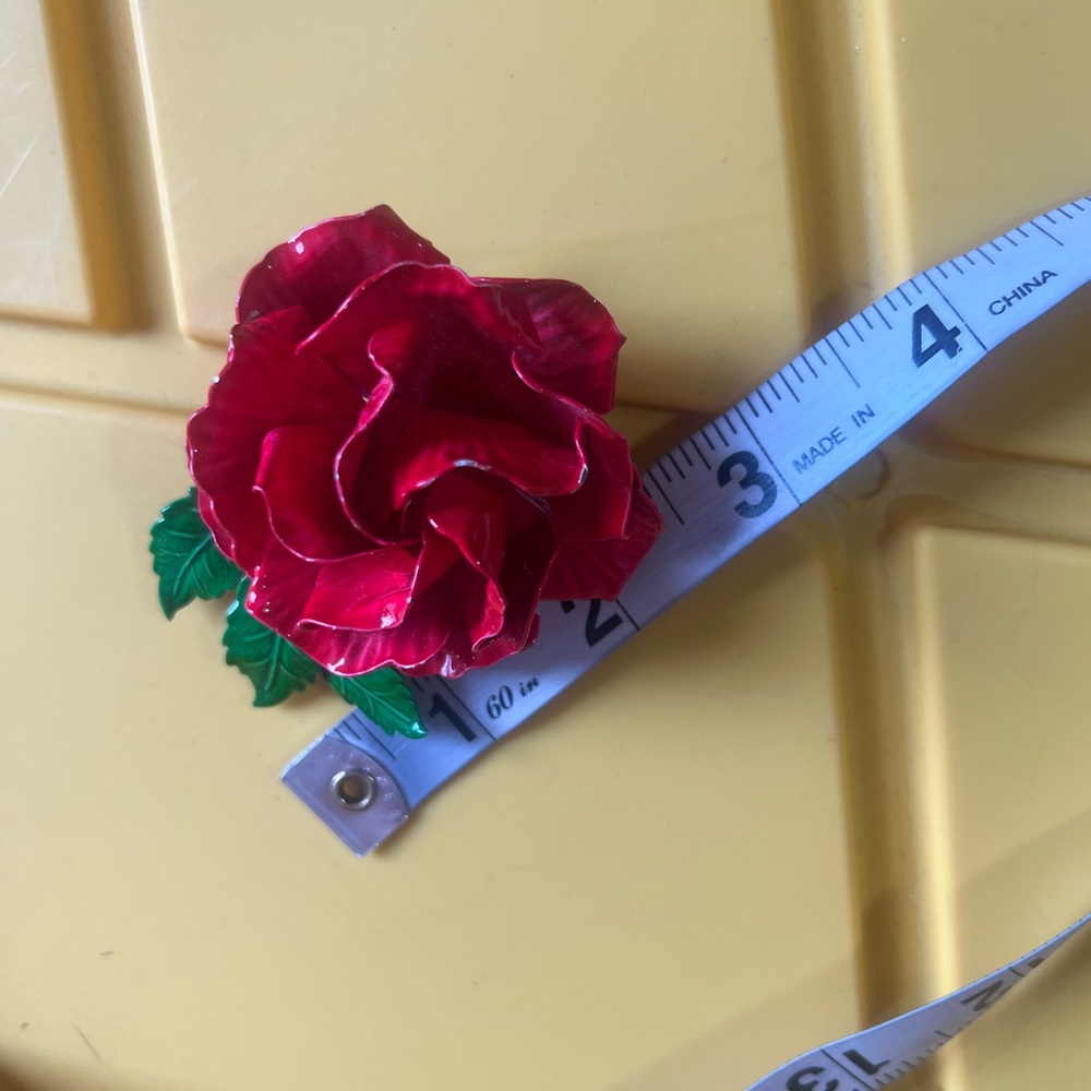 Red Rose Brooch with Green Leaves - Picture 7 of 9